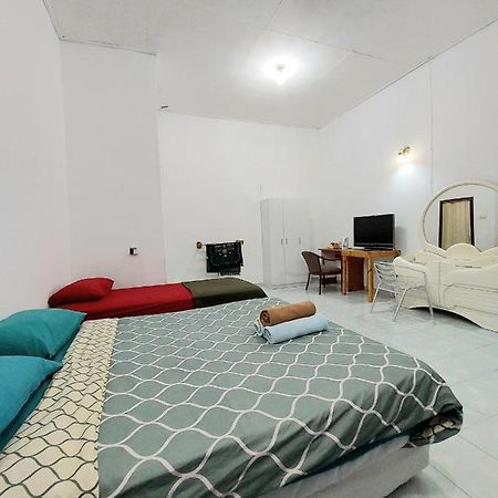 Rumah Rehat Qnm Holidays Kuala Terengganu Exteriör bild
