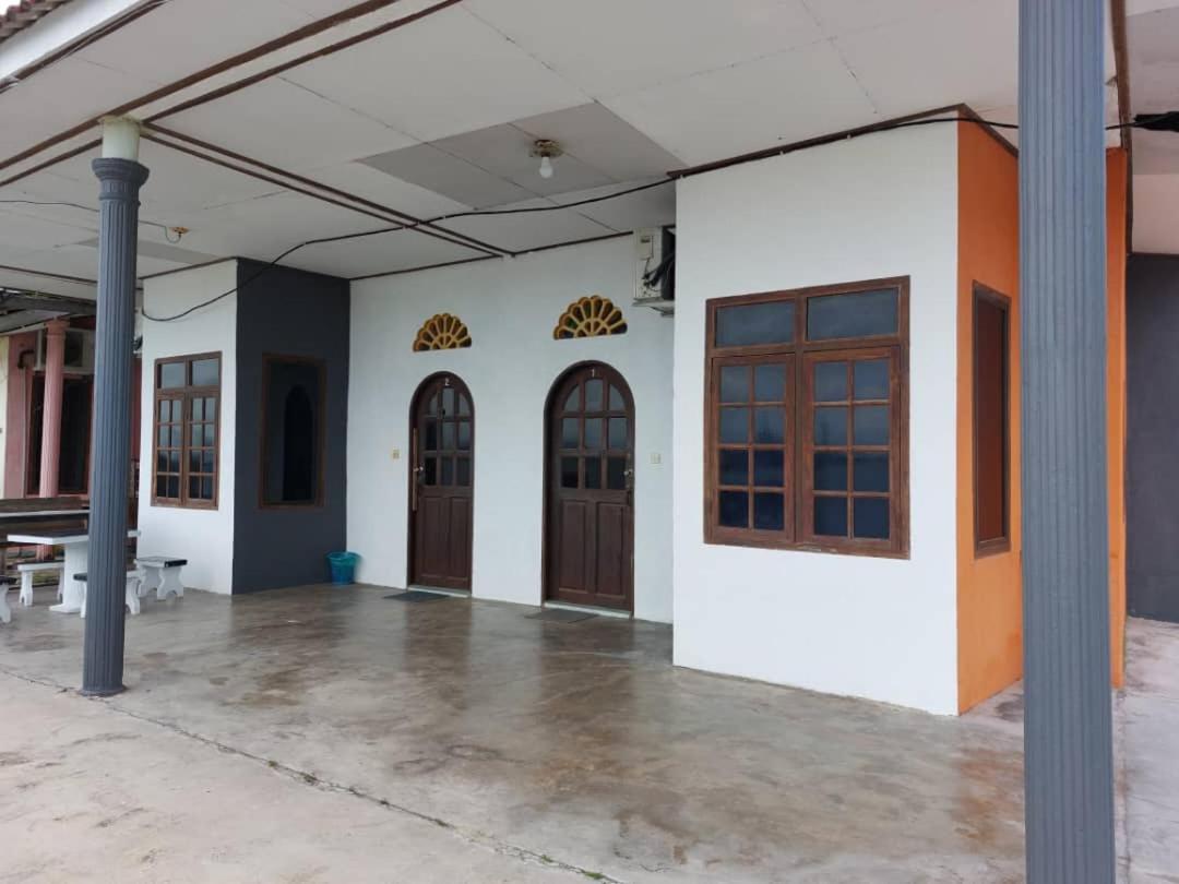 Rumah Rehat Qnm Holidays Kuala Terengganu Exteriör bild