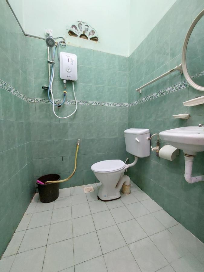 Rumah Rehat Qnm Holidays Kuala Terengganu Exteriör bild